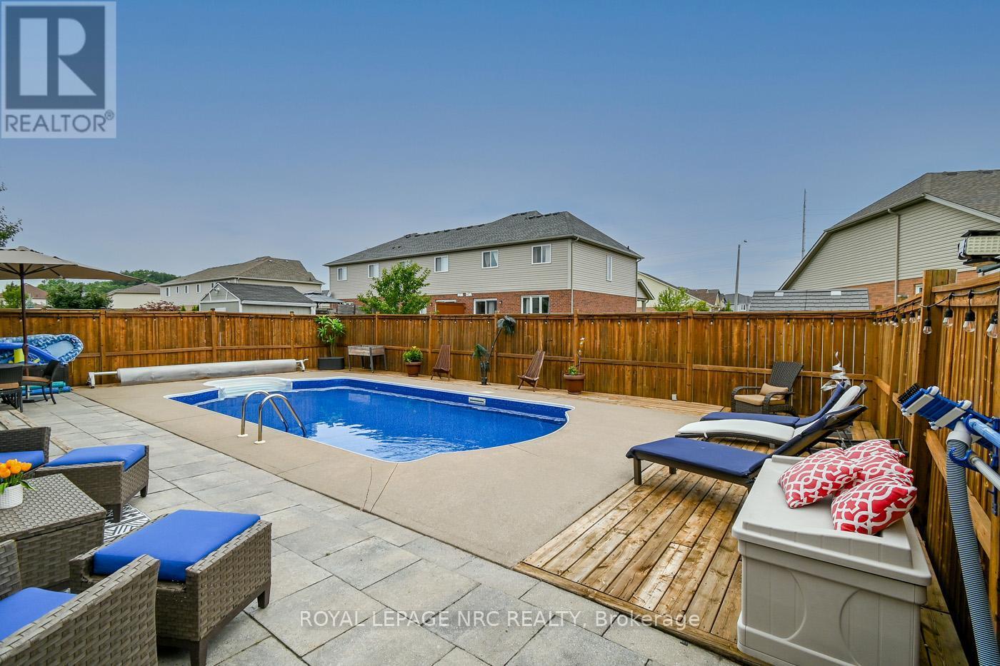 












8665 WESTPORT DRIVE

,
Niagara Falls (Forestview),




Ontario
L2H0A3

