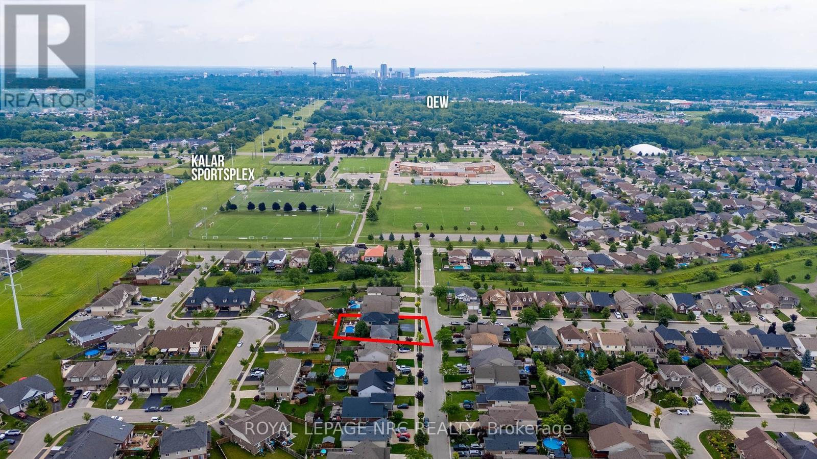 












8665 WESTPORT DRIVE

,
Niagara Falls (Forestview),




Ontario
L2H0A3

