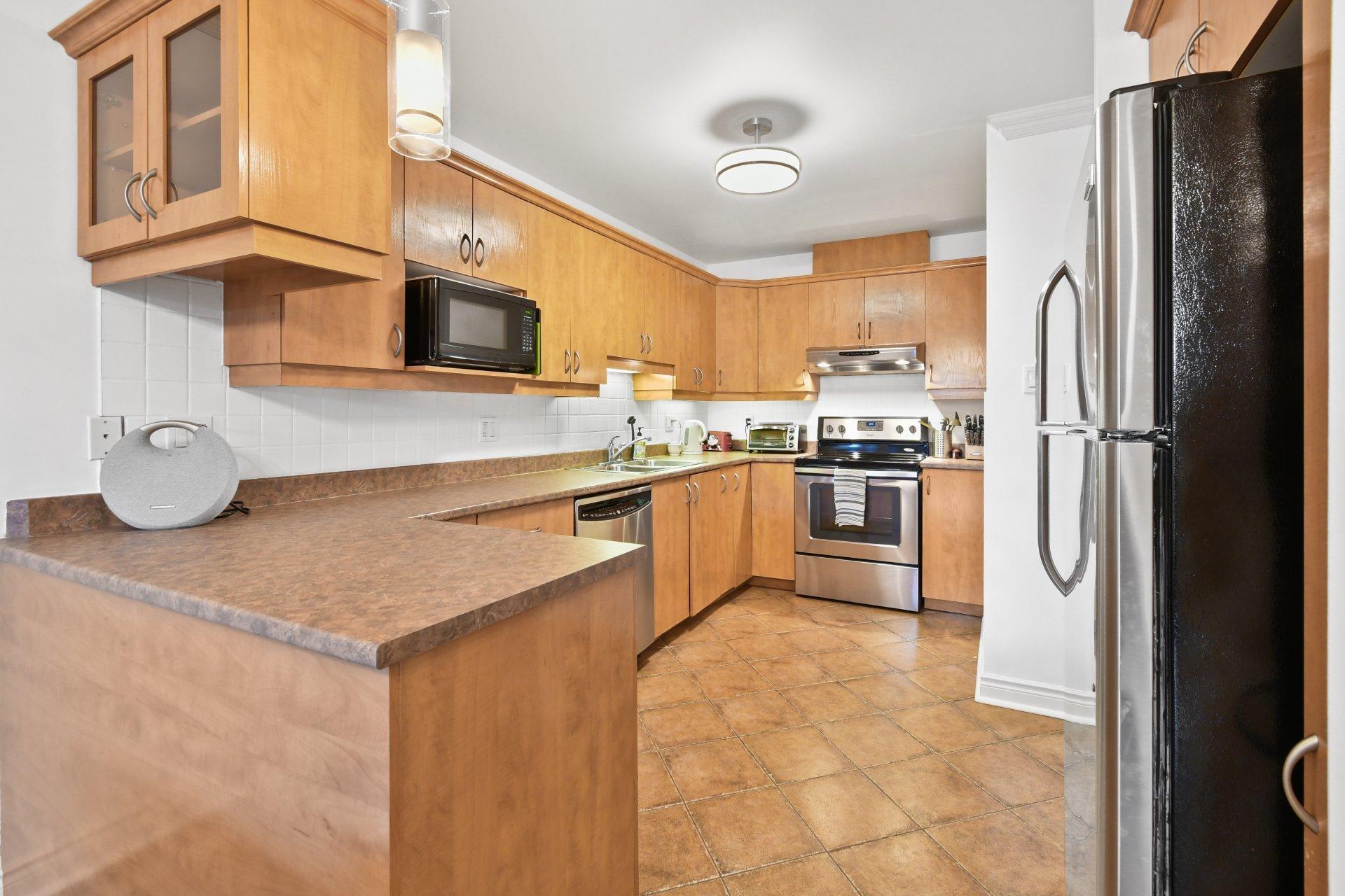 









6535


Boul. Chevrier

, 101,
Brossard,




QC
J4Z3T9

