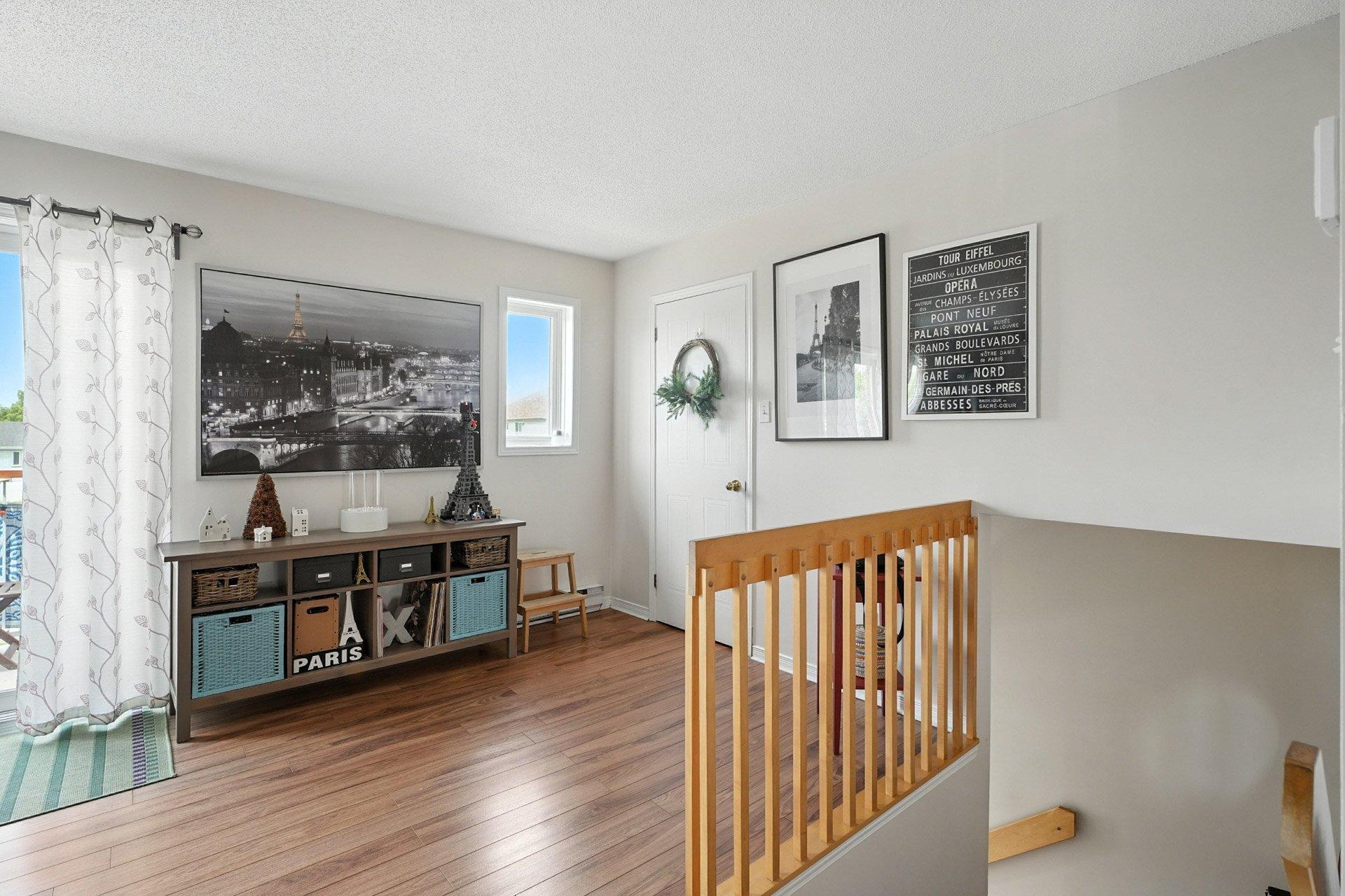 









392


Boul. de la Cité

,
Gatineau (Gatineau),




QC
J8T8A1

