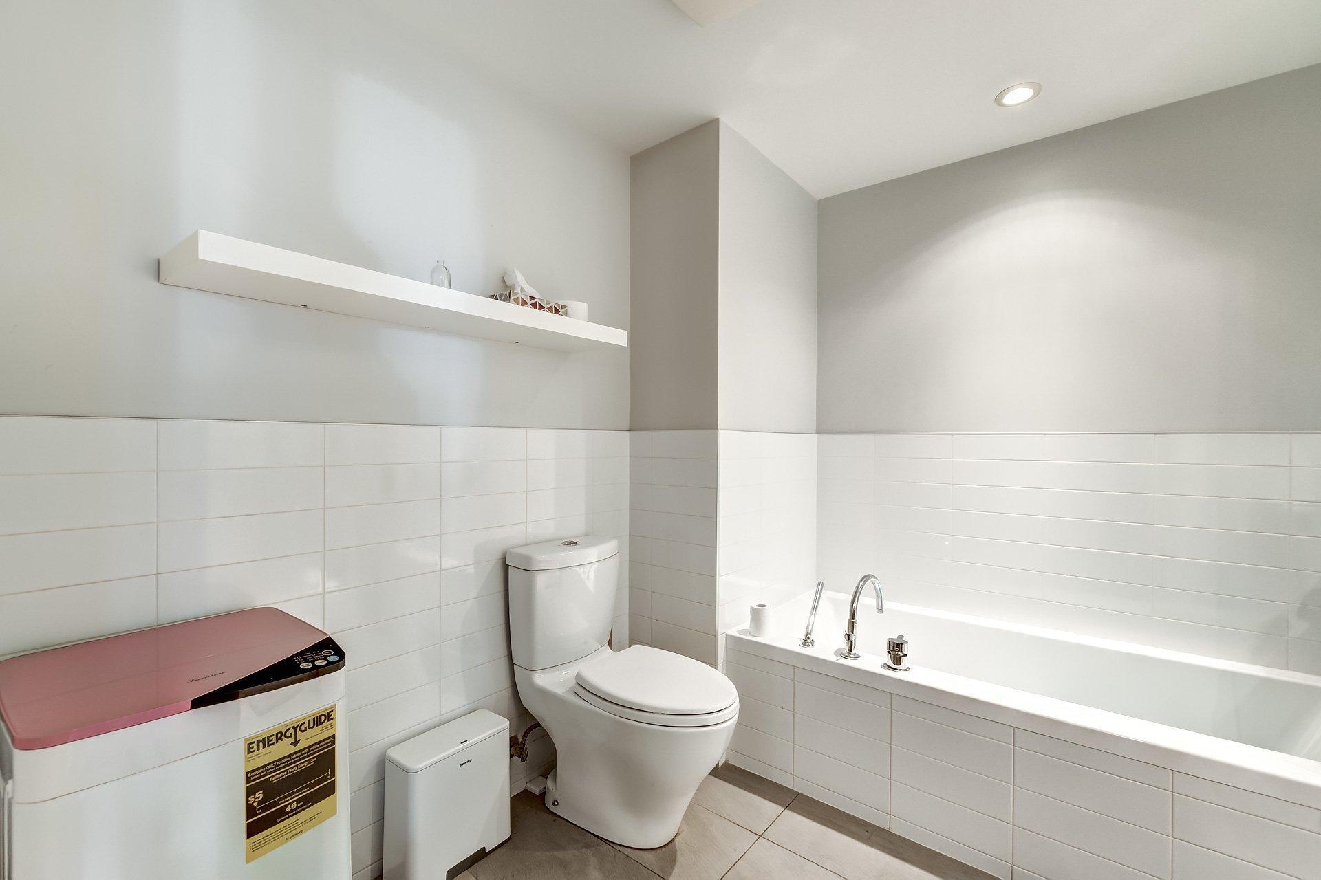 









199


Rue de la Rotonde

, 610,
Montréal (Verdun/Île-des-Soeurs),




QC
H3E0C1

