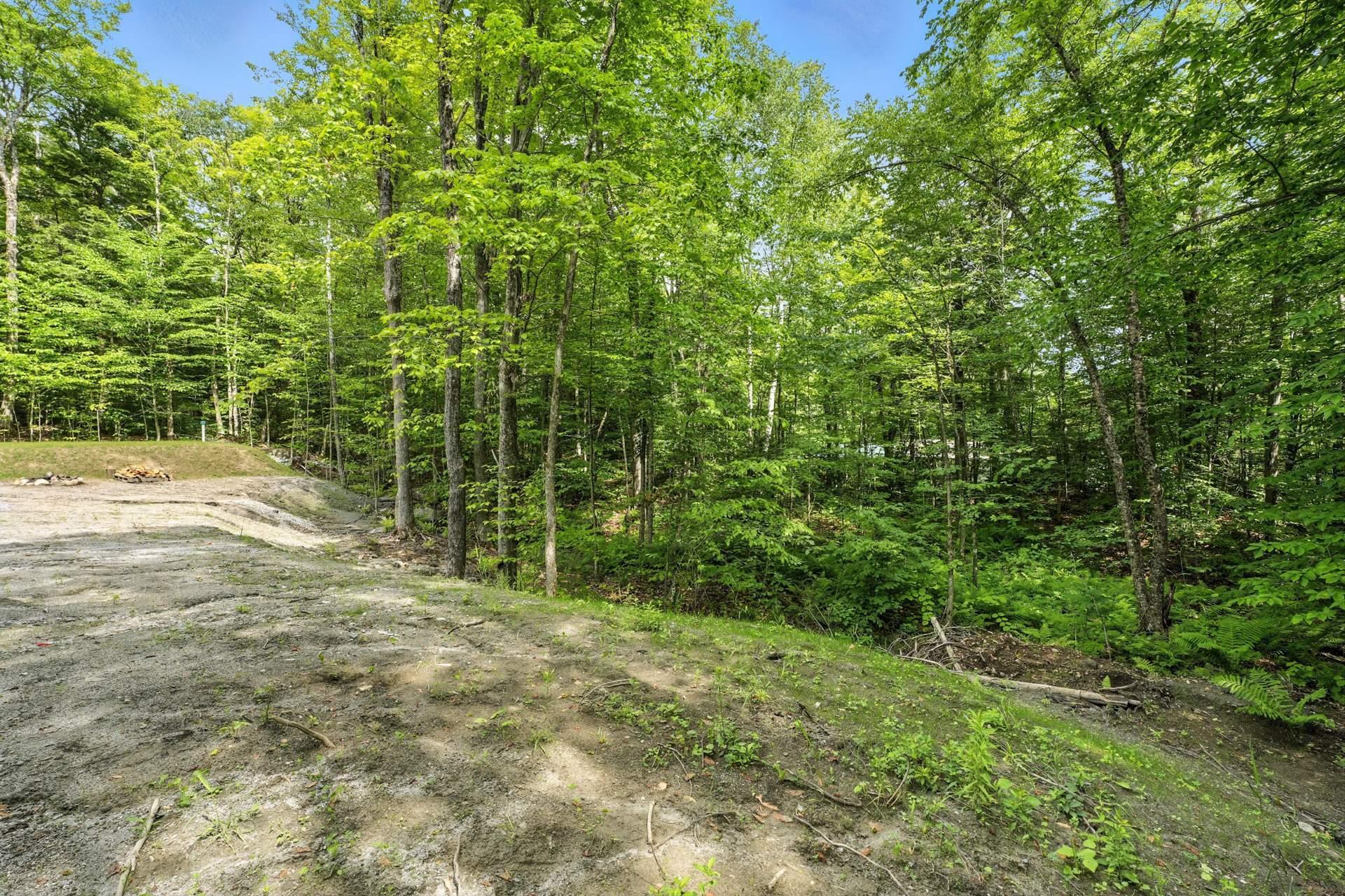 









125


Ch. des Campagnards

, B,
Val-des-Monts,




QC
J8N4G5

