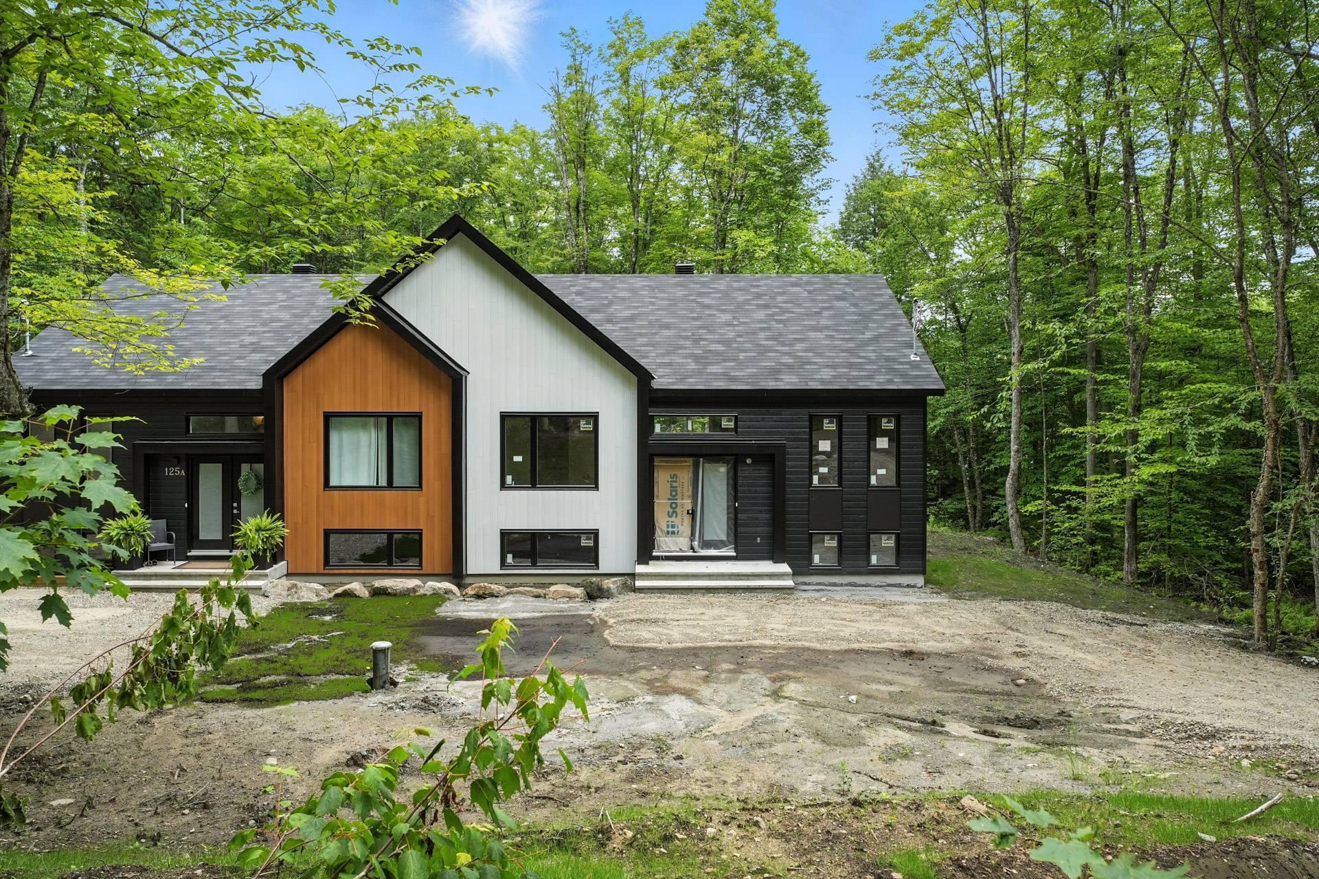 









125


Ch. des Campagnards

, B,
Val-des-Monts,




QC
J8N4G5

