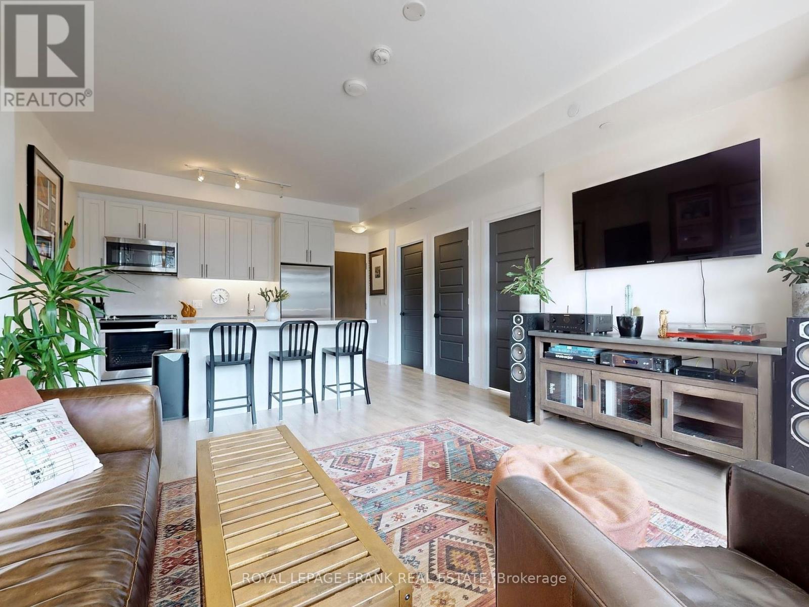 












#D313 - 333 SEA RAY AVENUE

,
Innisfil,




Ontario
L9S2P7

