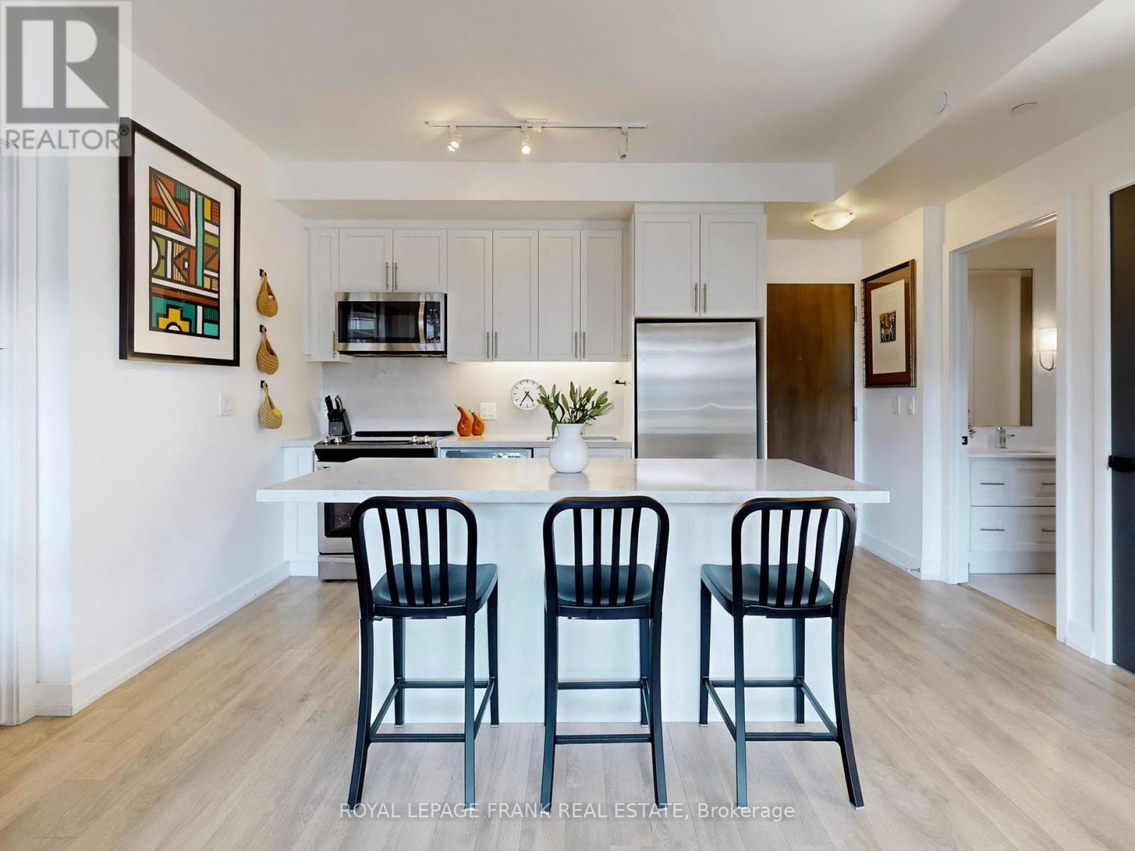 












#D313 - 333 SEA RAY AVENUE

,
Innisfil,




Ontario
L9S2P7

