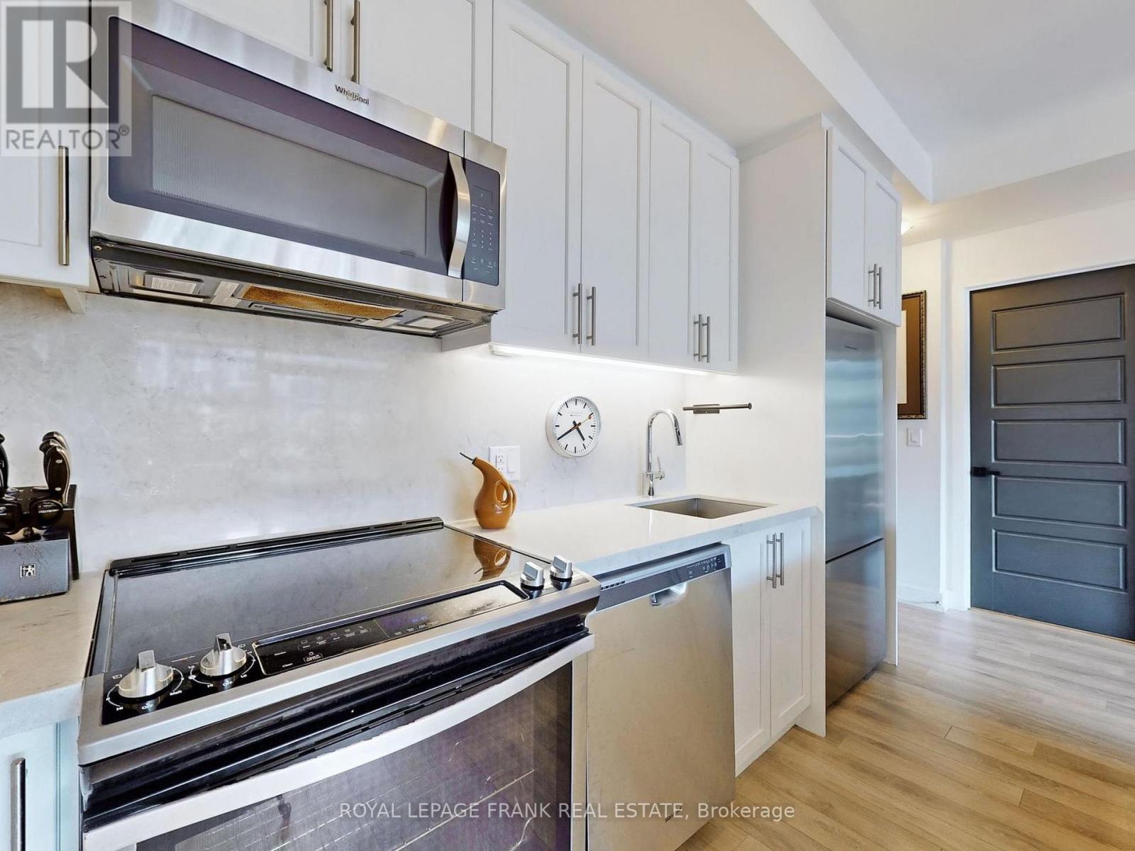 












#D313 - 333 SEA RAY AVENUE

,
Innisfil,




Ontario
L9S2P7


