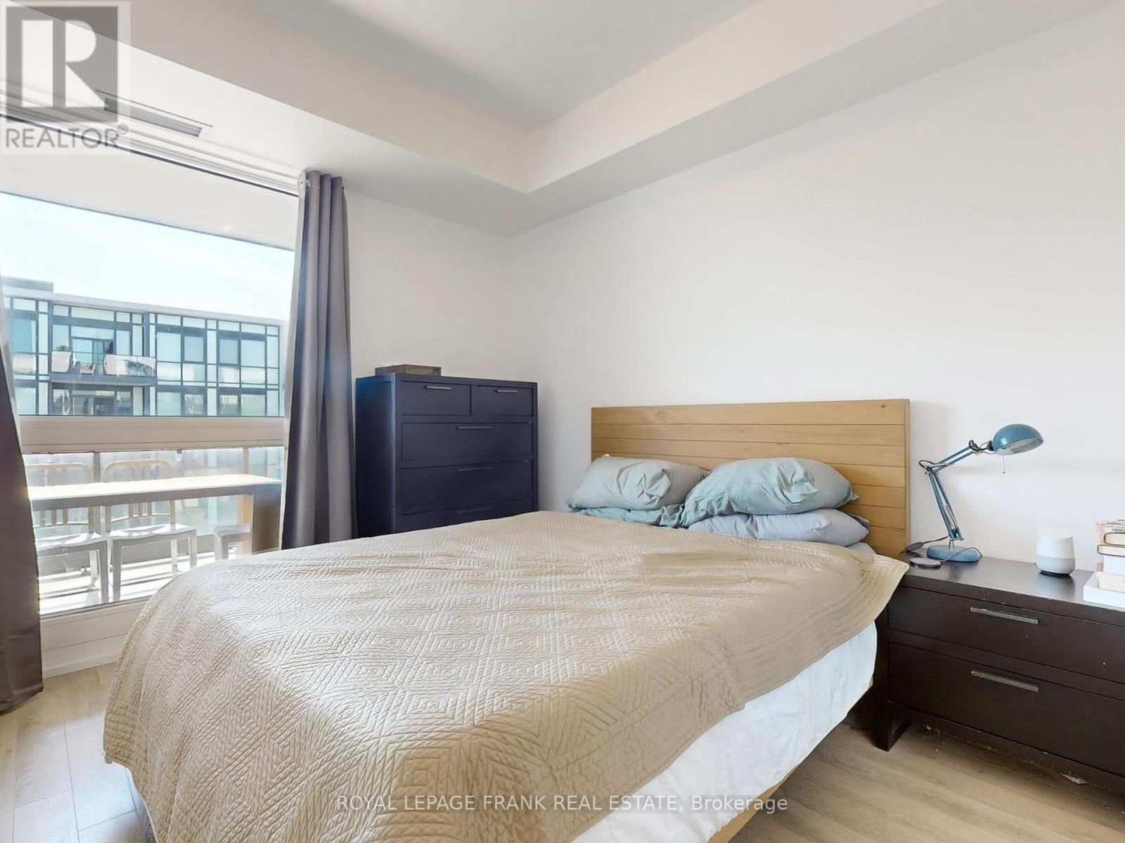 












#D313 - 333 SEA RAY AVENUE

,
Innisfil,




Ontario
L9S2P7


