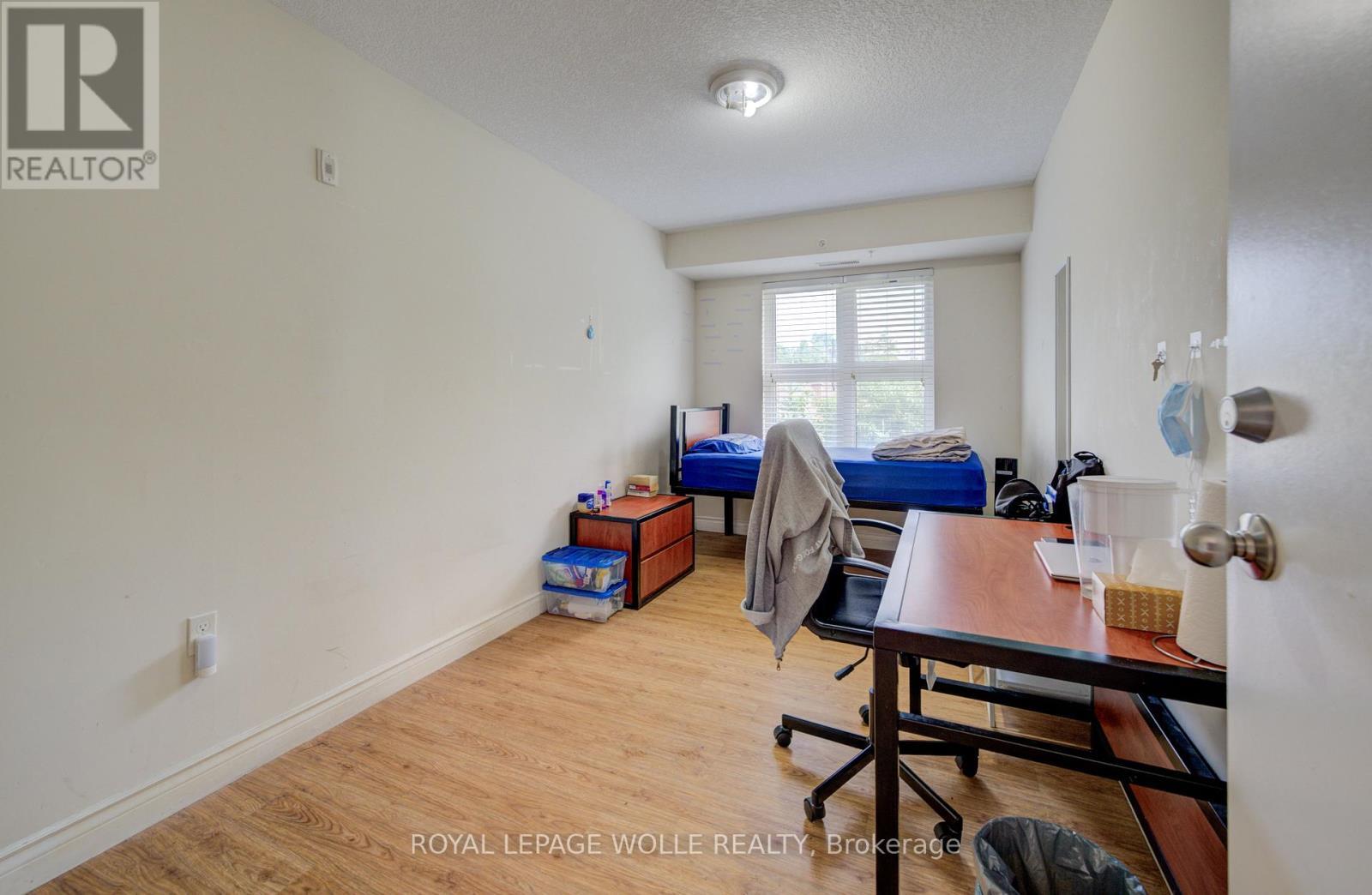 












204 - 392 ALBERT STREET

,
Waterloo,




Ontario
N2L3V1

