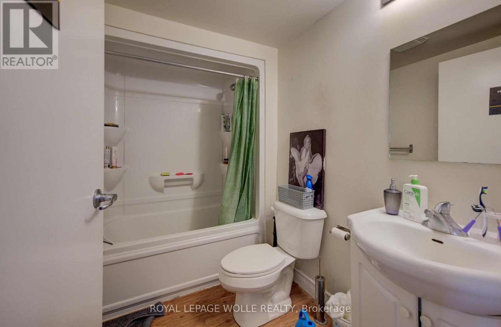 












204 - 392 ALBERT STREET

,
Waterloo,




Ontario
N2L3V1

