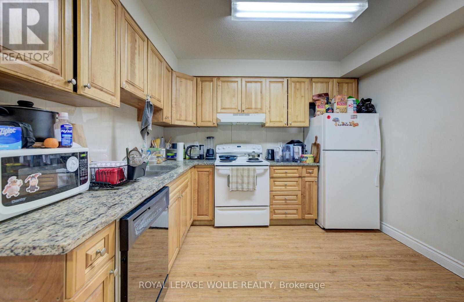 












204 - 392 ALBERT STREET

,
Waterloo,




Ontario
N2L3V1

