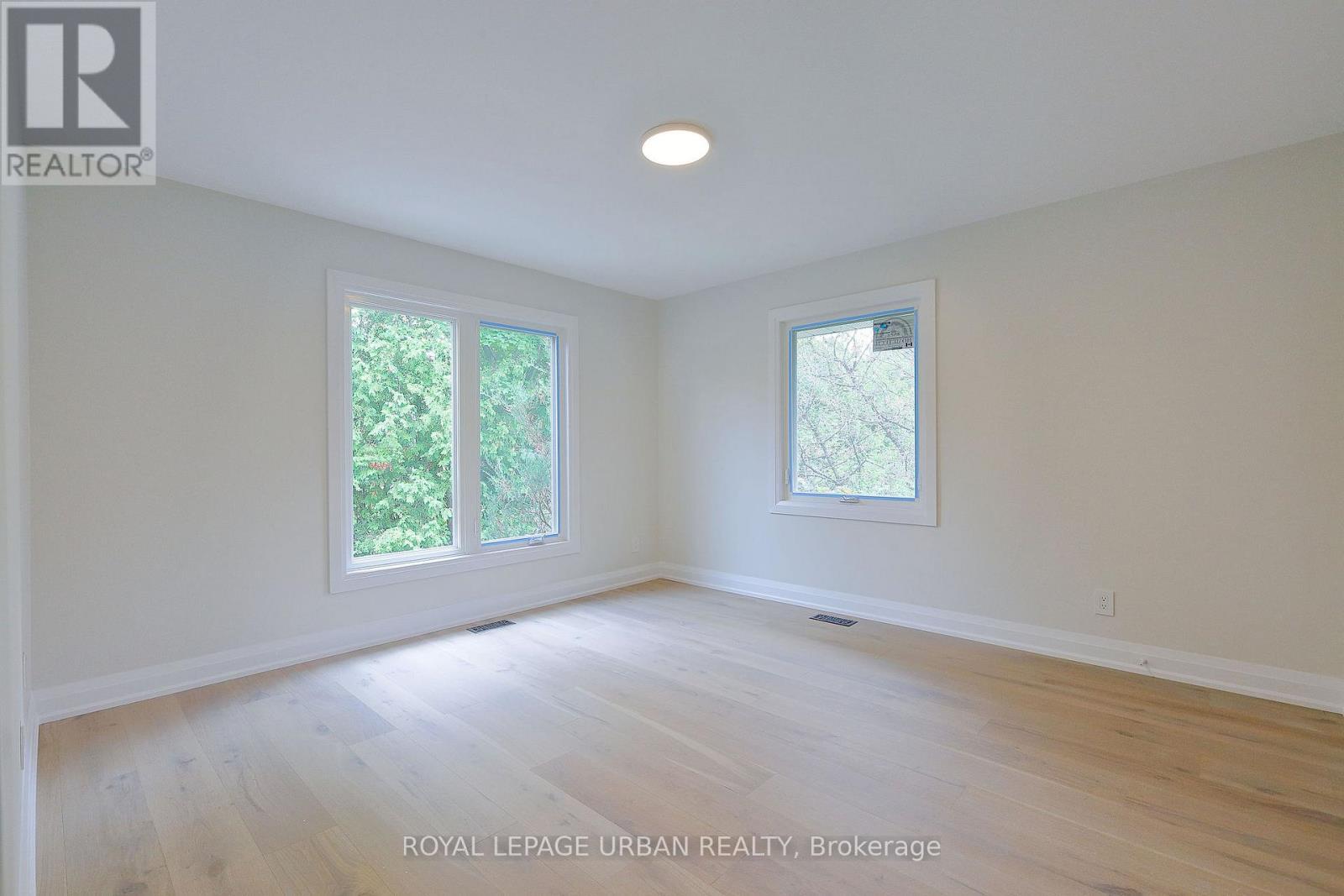












18545 KEELE STREET

,
King,




Ontario
L3Y4V9

