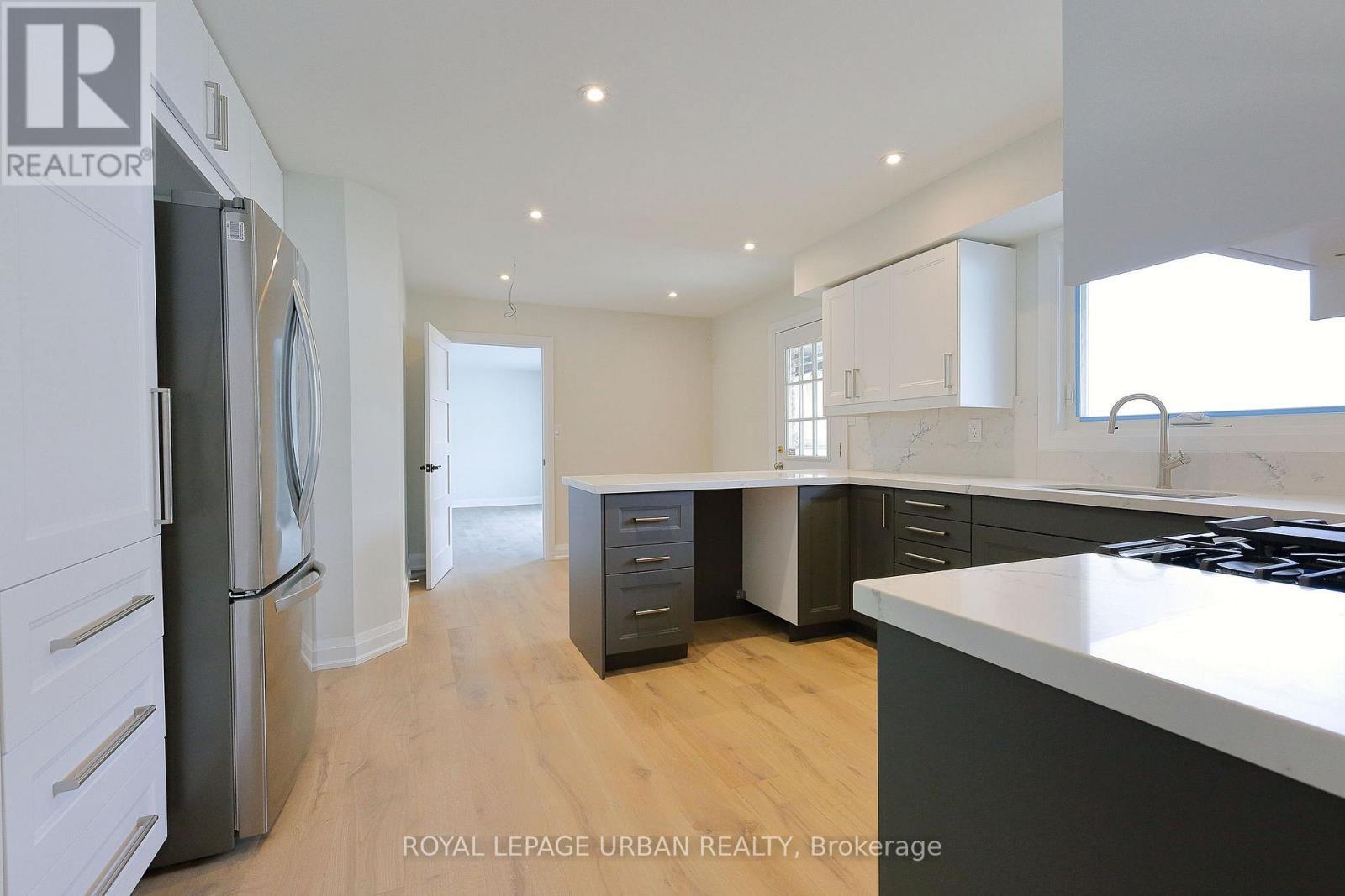 












18545 KEELE STREET

,
King,




Ontario
L3Y4V9

