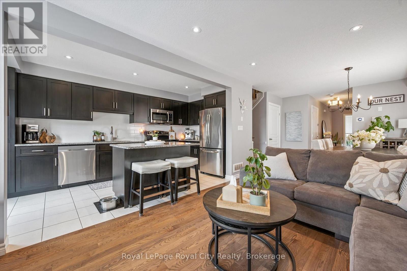 












32 JEFFREY DRIVE

,
Guelph (Grange Road),




Ontario
N1E0M4

