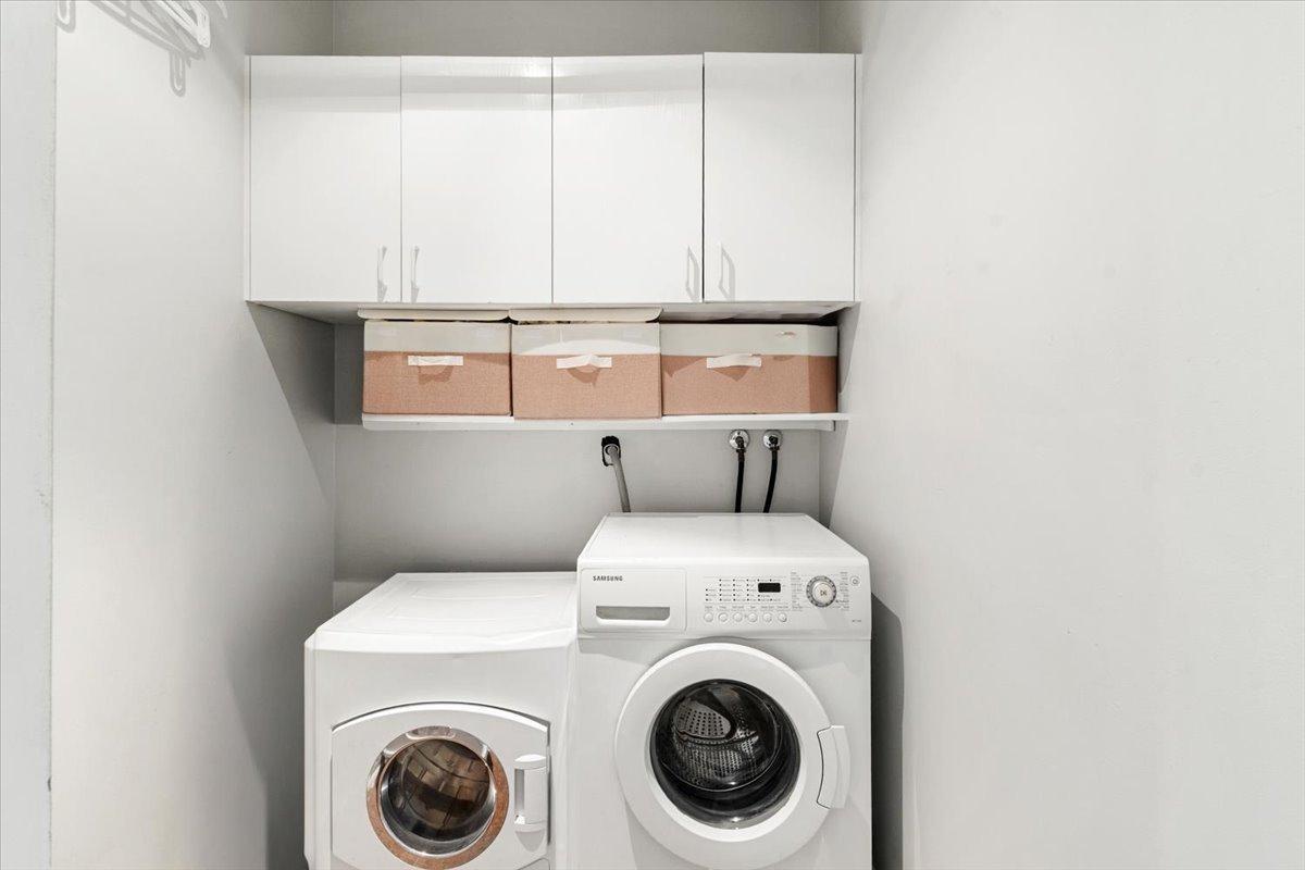 









1290


Boul. De Montarville

, 2,
Boucherville,




QC
J4B8E2

