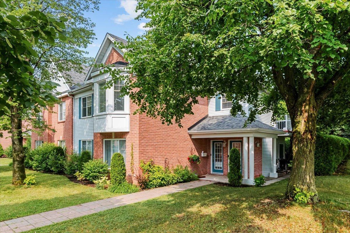 









1290


Boul. De Montarville

, 2,
Boucherville,




QC
J4B8E2

