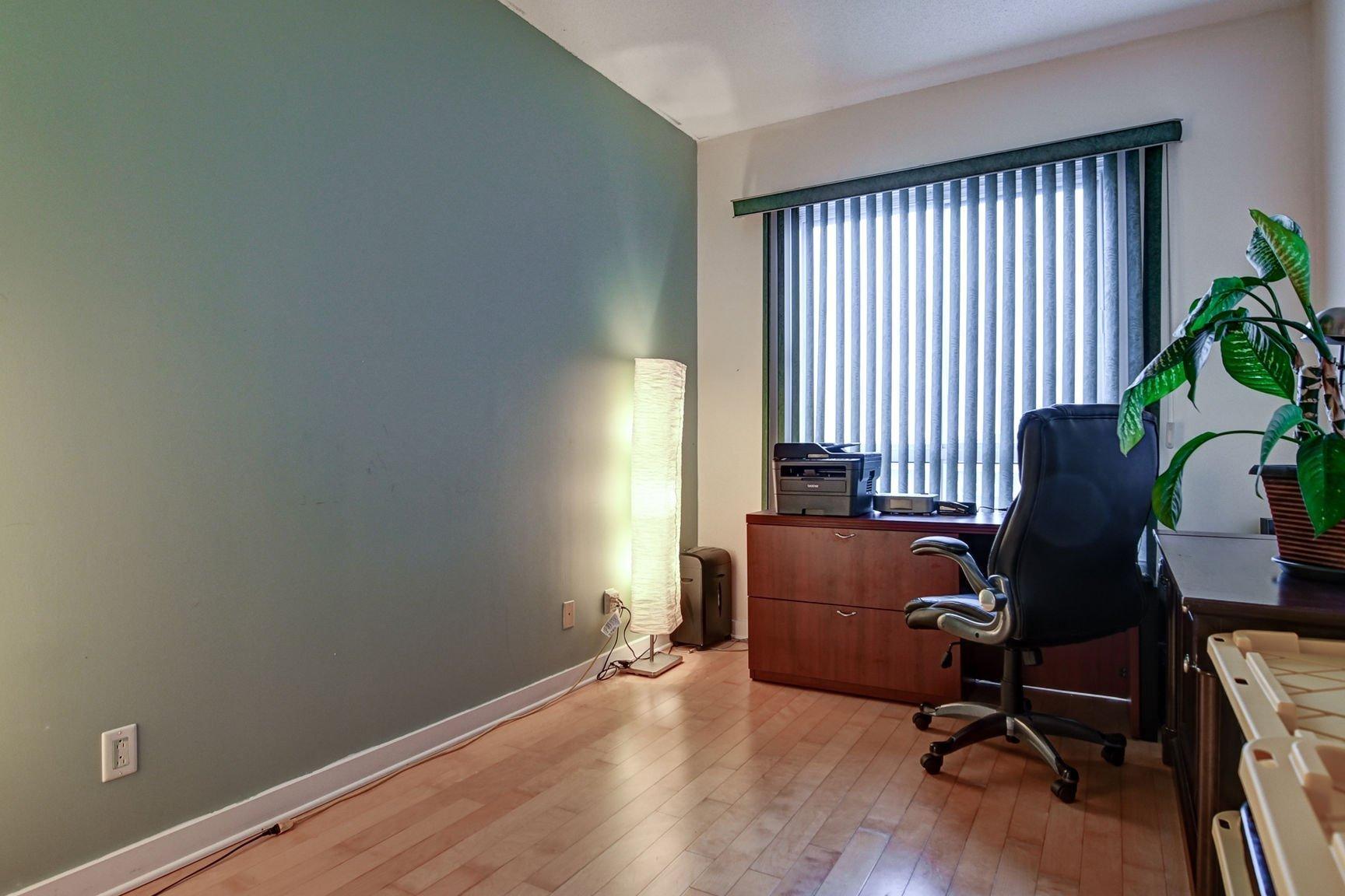 









10150


Place de l'Acadie

, 1409,
Montréal (Ahuntsic-Cartierville),




QC
H4N0C5

