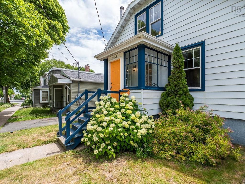 












5658 Duffus Street

,
Halifax,




NS
B3K 2M6

