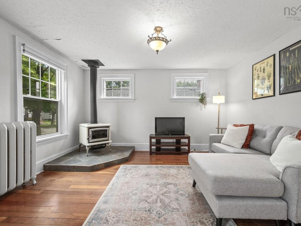 












5658 Duffus Street

,
Halifax,




NS
B3K 2M6

