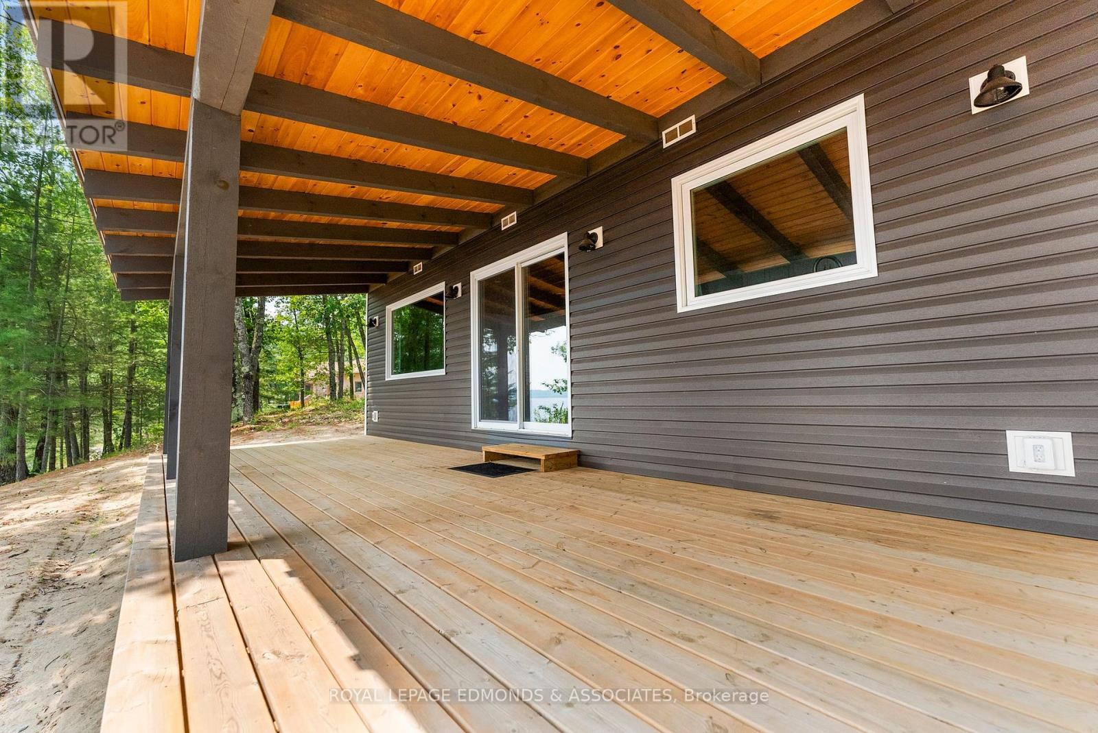 












358 LACHLAN LANE

,
Whitewater Region,




Ontario
K0J2L0

