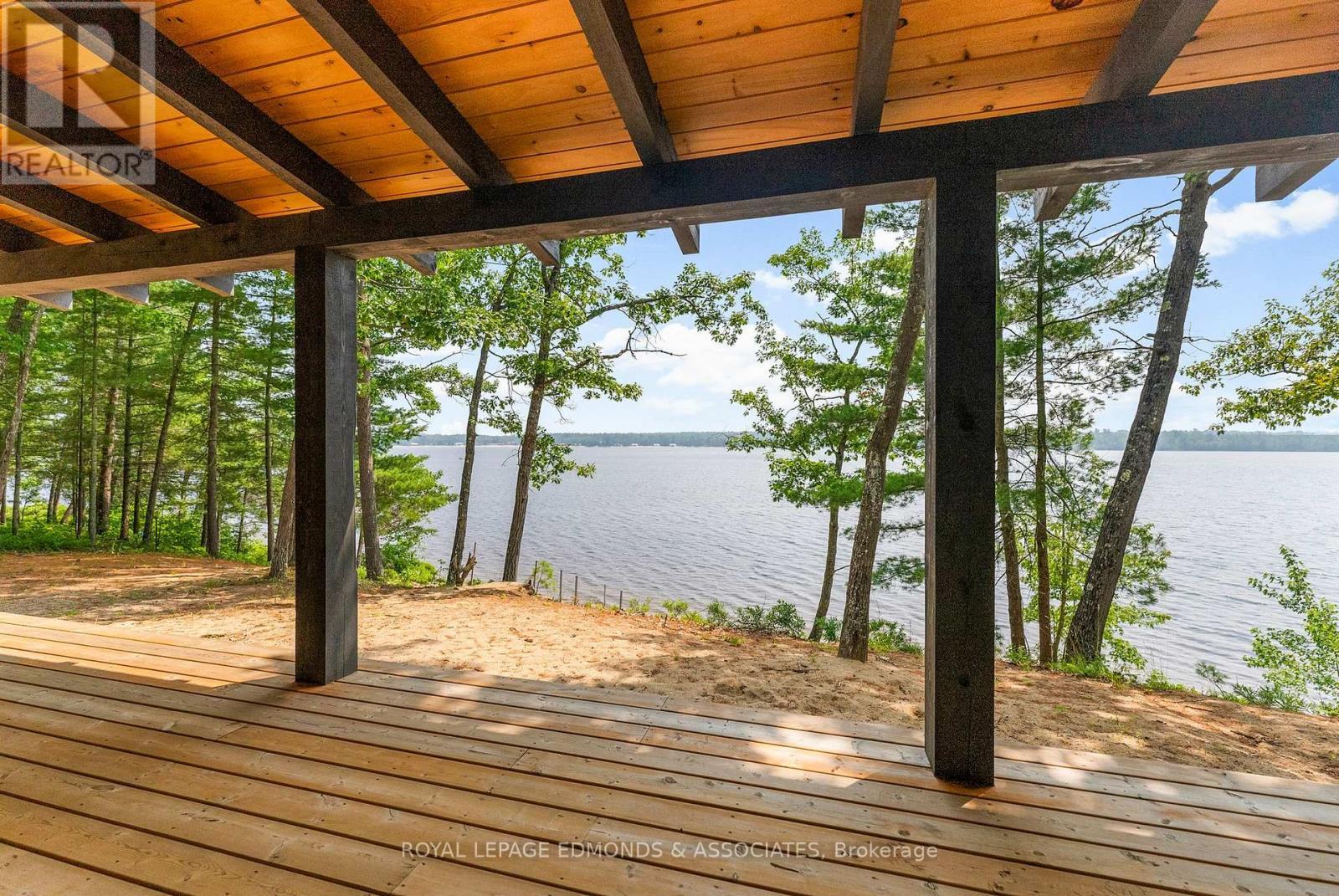 












358 LACHLAN LANE

,
Whitewater Region,




Ontario
K0J2L0

