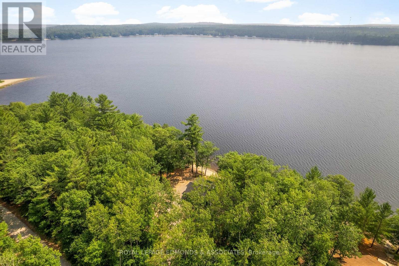 












358 LACHLAN LANE

,
Whitewater Region,




Ontario
K0J2L0

