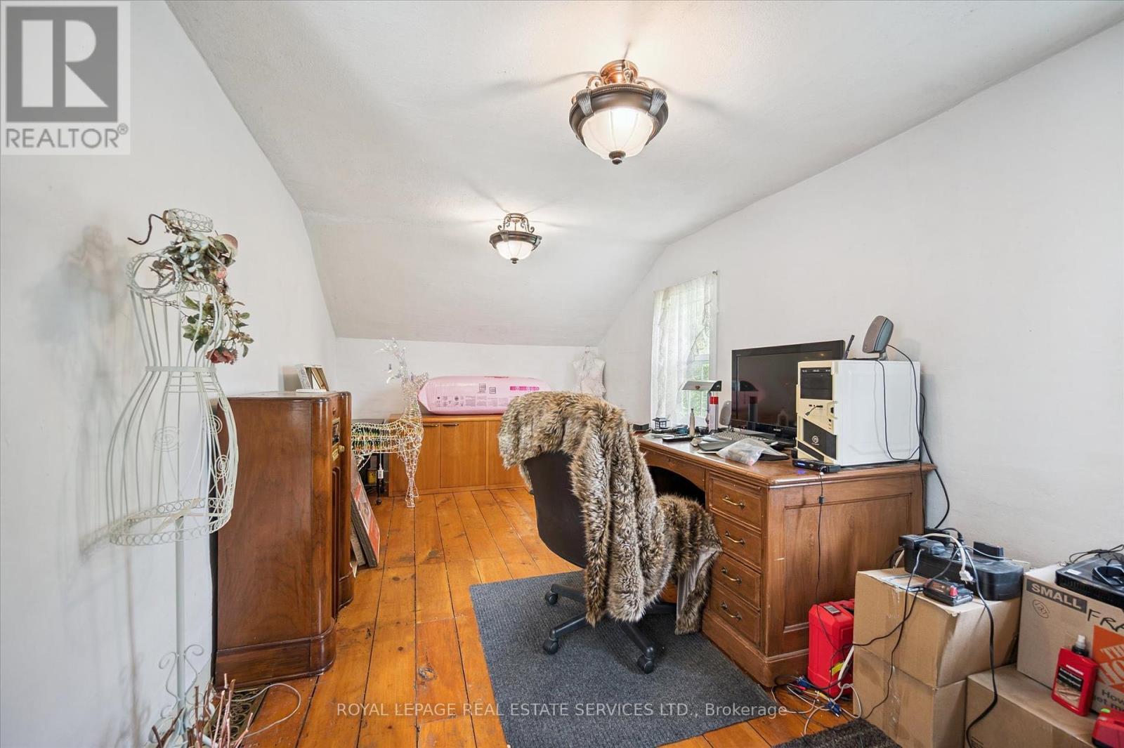 












58 KEFFER STREET

,
Cambridge,




Ontario
N3C1N5

