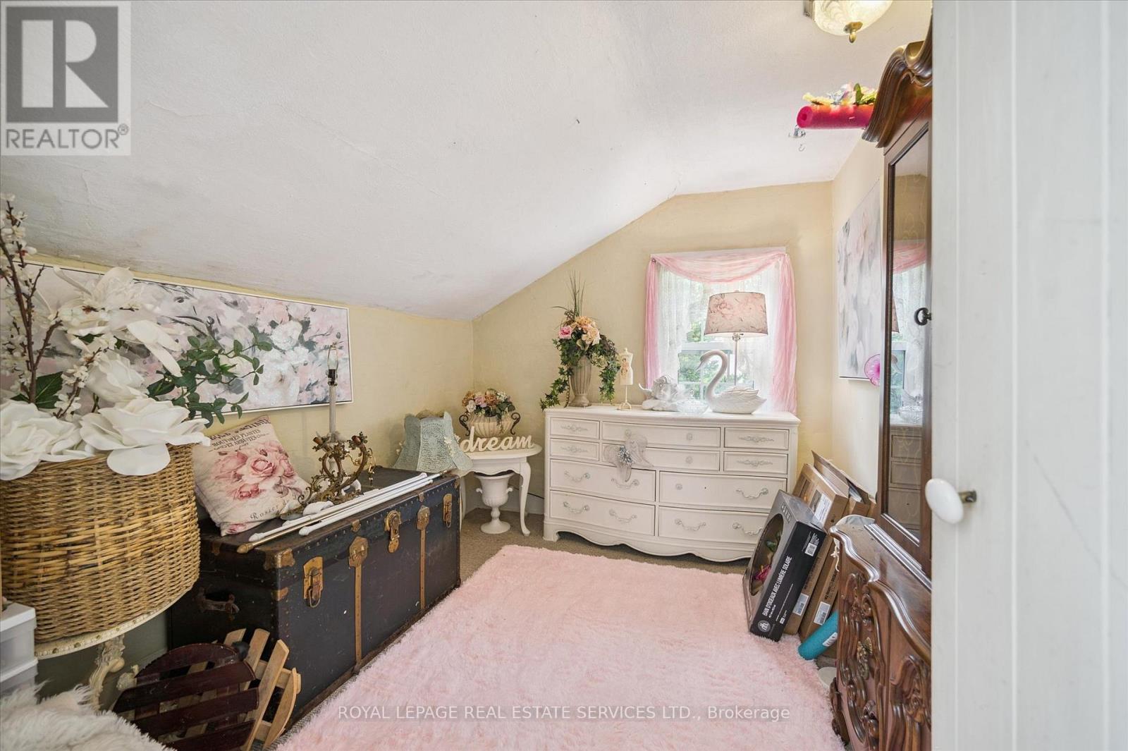 












58 KEFFER STREET

,
Cambridge,




Ontario
N3C1N5

