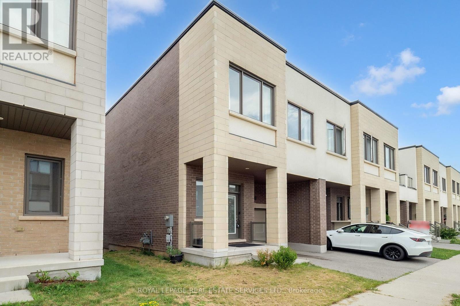 












223 FOWLEY DRIVE

,
Oakville,




Ontario
L6H0P4

