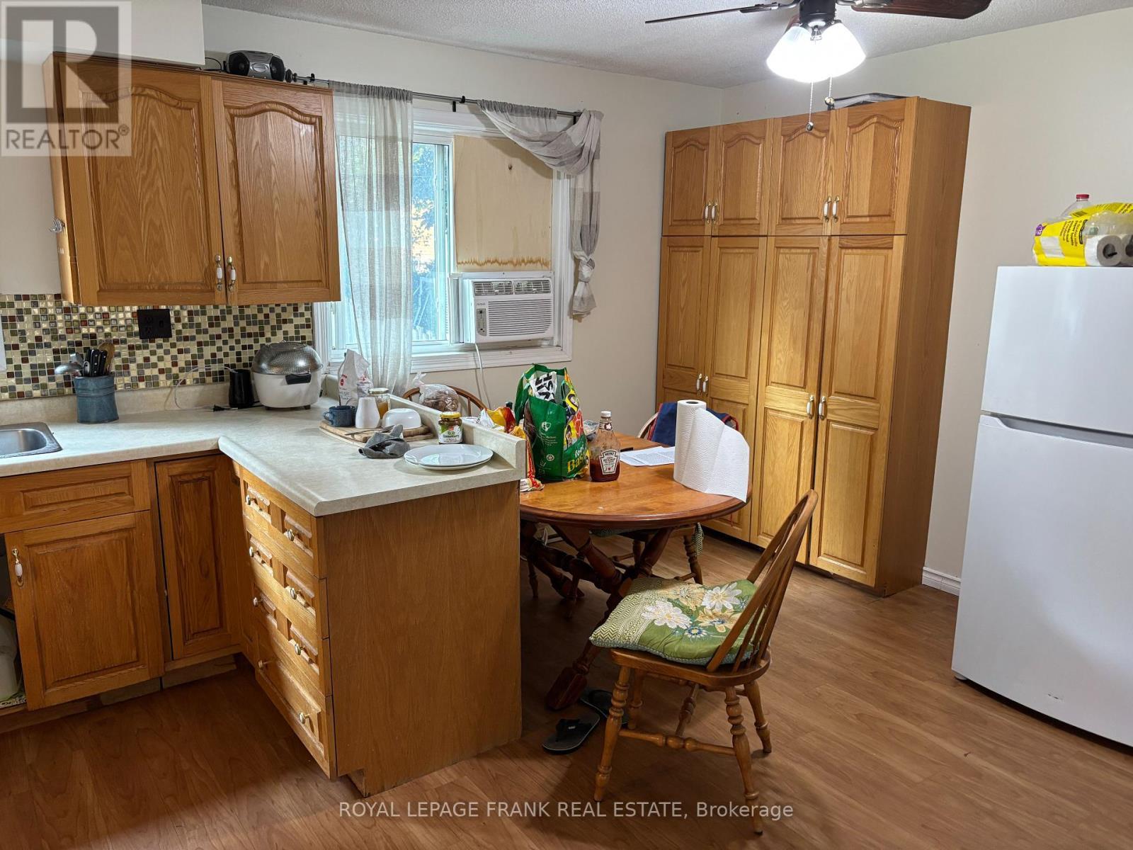 












1098 MILNE DRIVE

,
Kincardine,




Ontario
N2Z1X4

