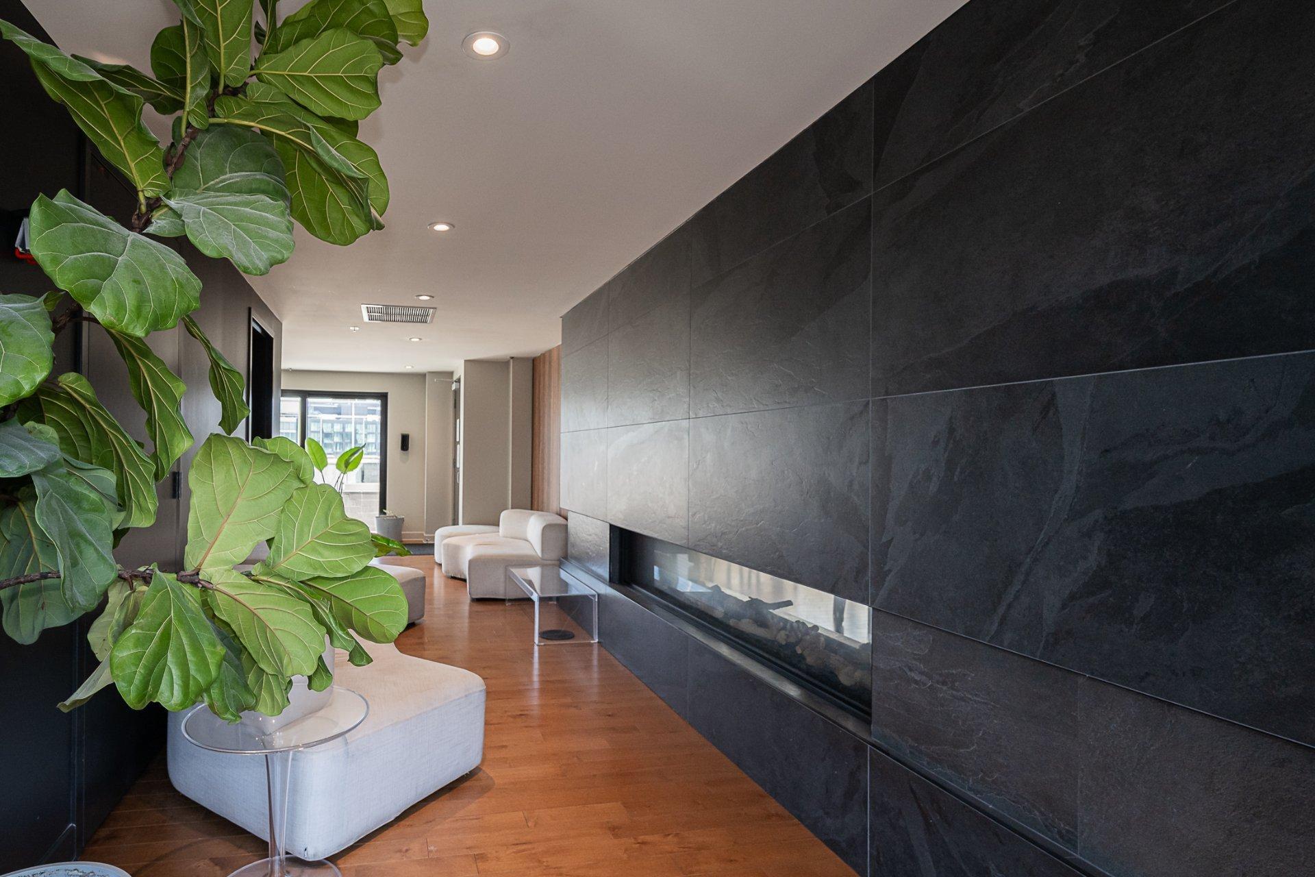 









185


Rue du Séminaire

, 903,
Montréal (Le Sud-Ouest),




QC
H3C2A3

