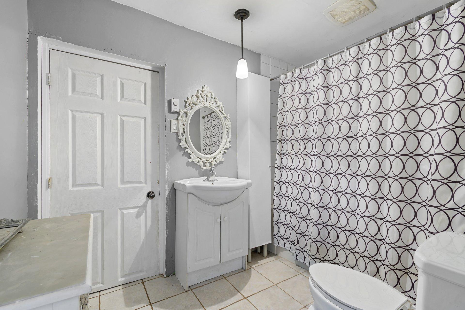 









618


Ch. Cook

,
Gatineau (Aylmer),




QC
J9J3P6

