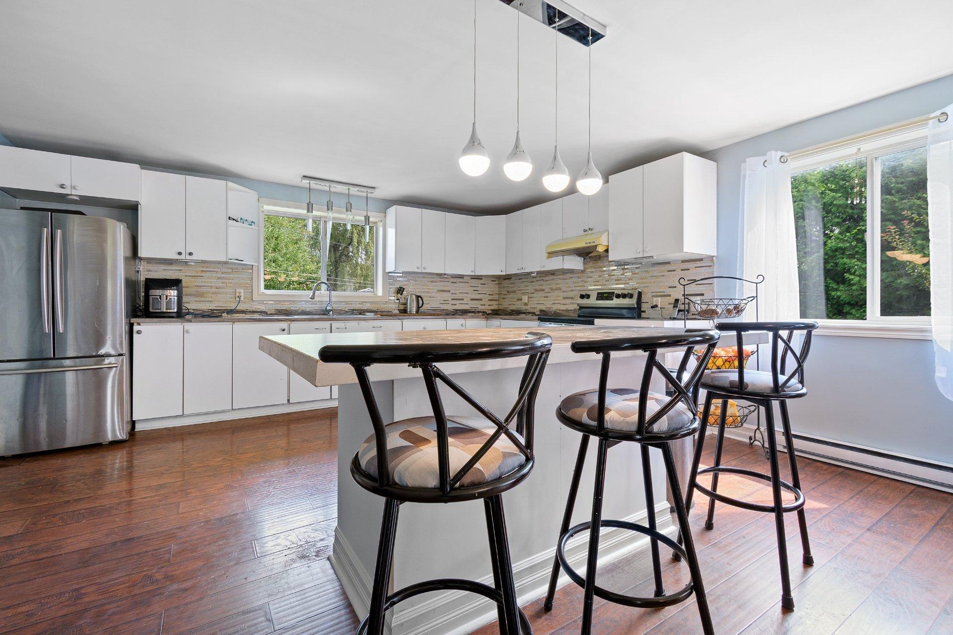 









618


Ch. Cook

,
Gatineau (Aylmer),




QC
J9J3P6

