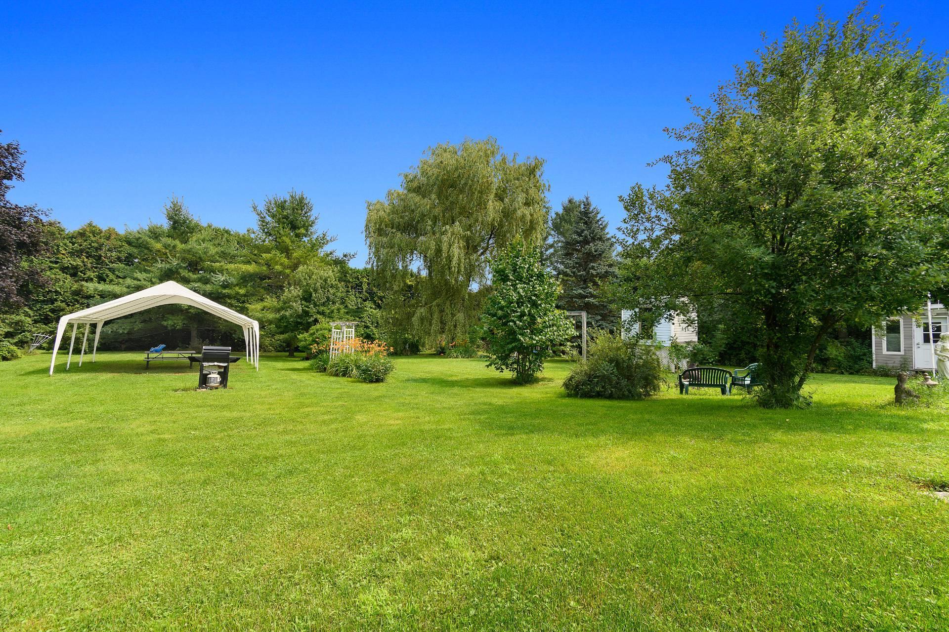 









618


Ch. Cook

,
Gatineau (Aylmer),




QC
J9J3P6

