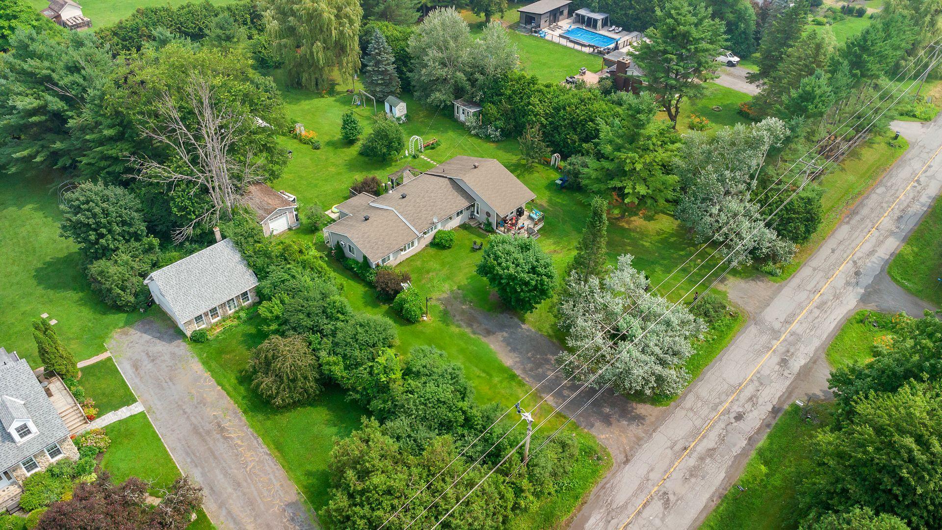 









618


Ch. Cook

,
Gatineau (Aylmer),




QC
J9J3P6

