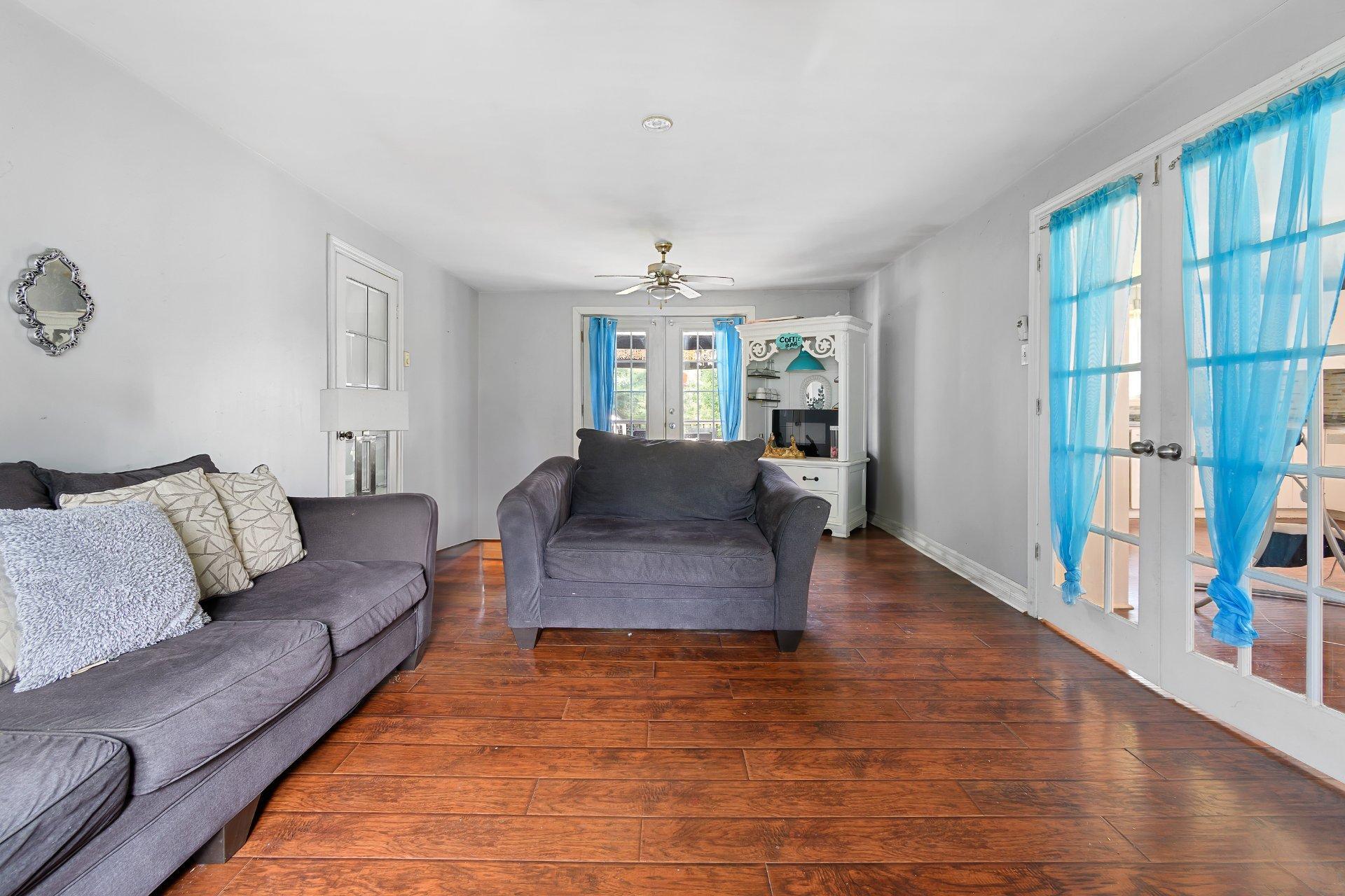









618


Ch. Cook

,
Gatineau (Aylmer),




QC
J9J3P6

