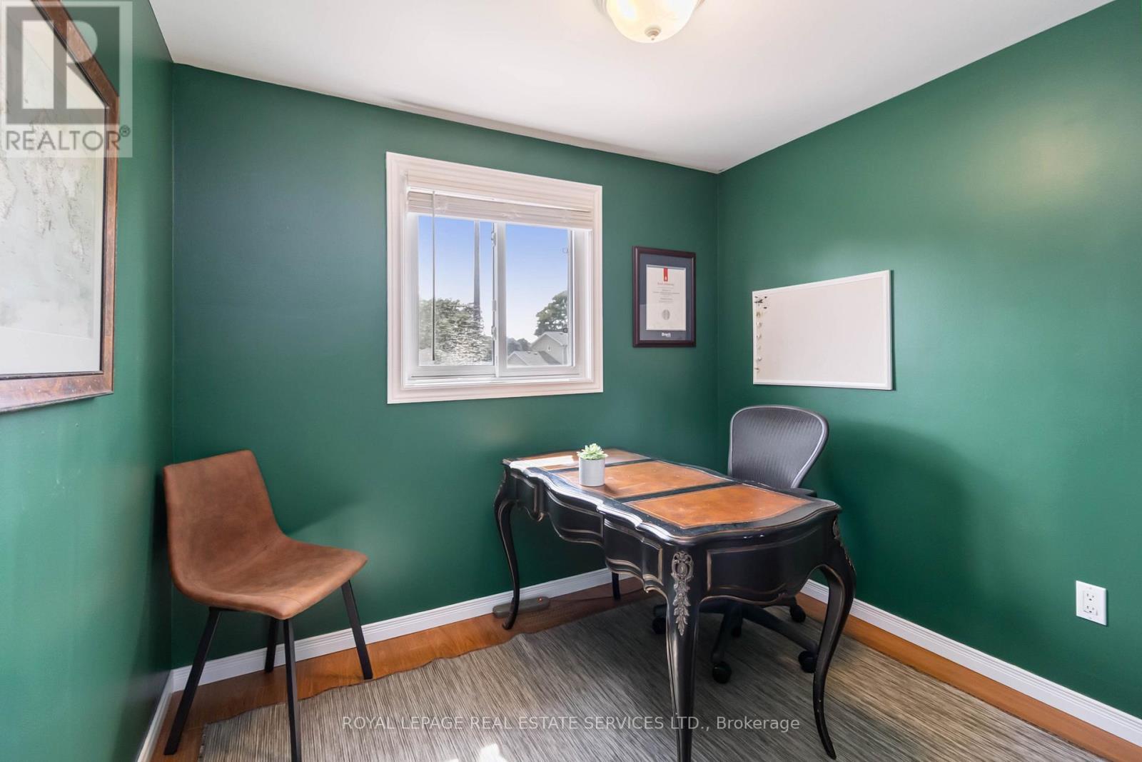 












1420 THORNTON ROAD

,
Burlington,




Ontario
L7M1N5

