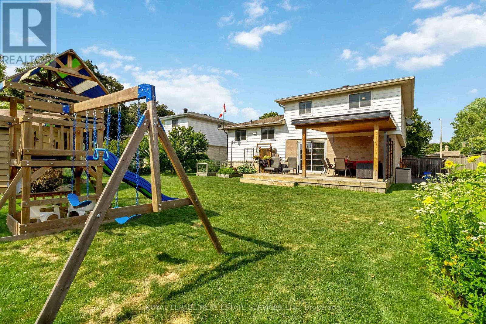 












1420 THORNTON ROAD

,
Burlington,




Ontario
L7M1N5

