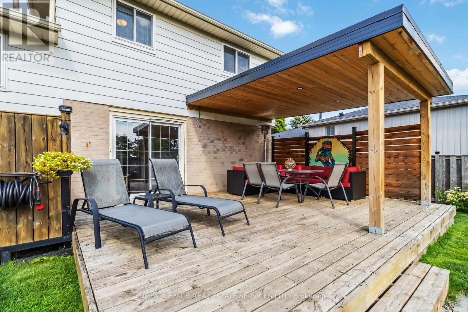 












1420 THORNTON ROAD

,
Burlington,




Ontario
L7M1N5

