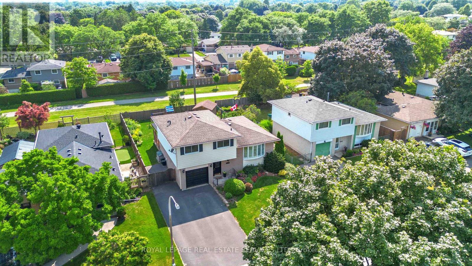 












1420 THORNTON ROAD

,
Burlington,




Ontario
L7M1N5

