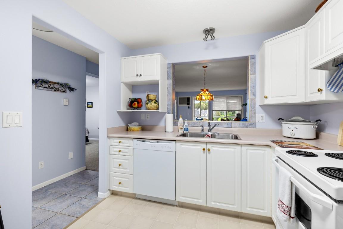 









940


Glenwood

Avenue, 210,
Kelowna,




BC
V1Y 9P2

