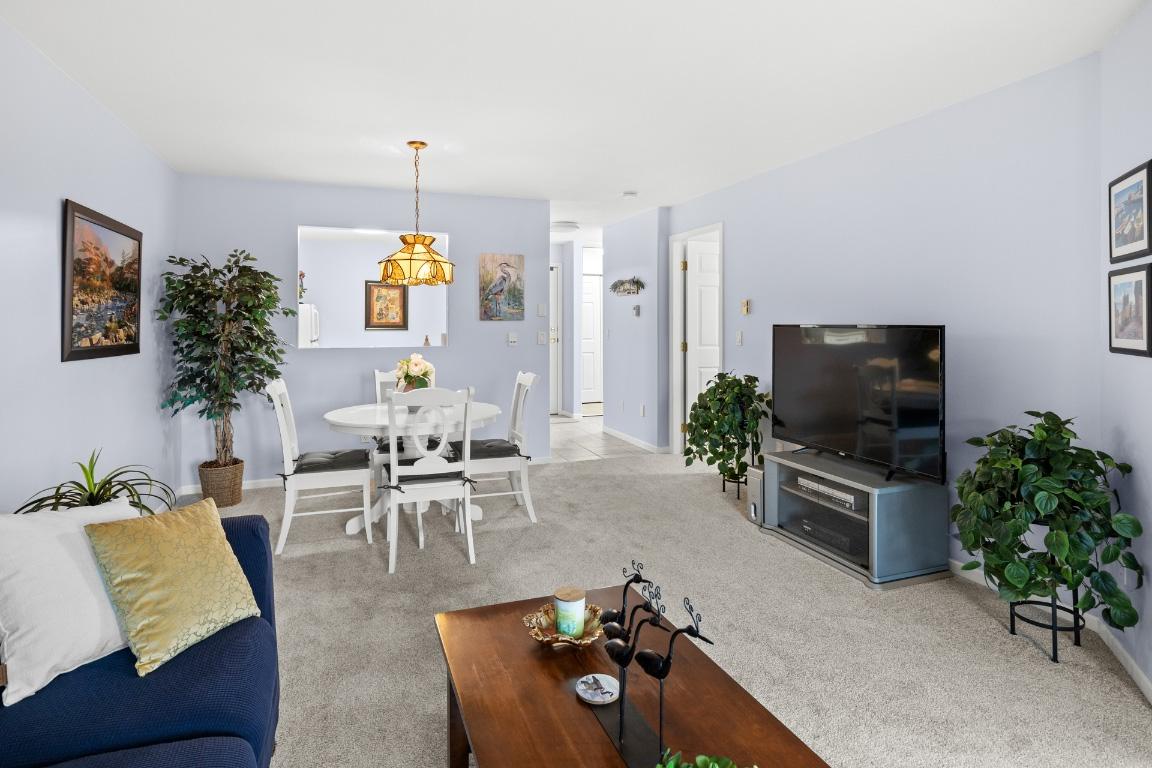 









940


Glenwood

Avenue, 210,
Kelowna,




BC
V1Y 9P2

