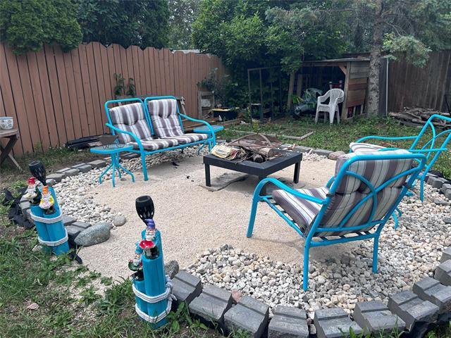 









55


Tiverton

BAY,
Winnipeg,




MB
R2N 2N4

