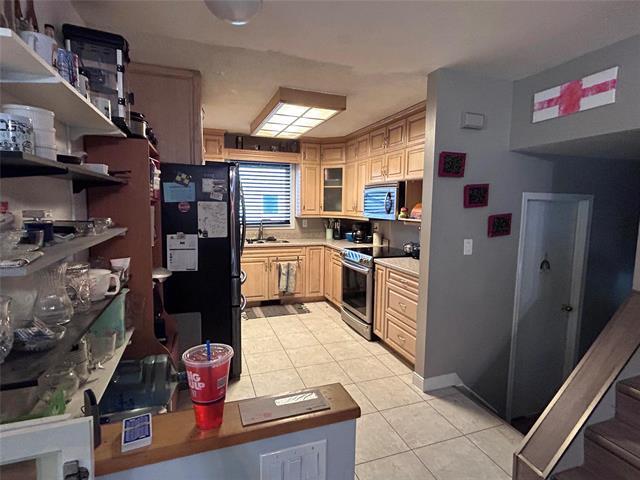









55


Tiverton

BAY,
Winnipeg,




MB
R2N 2N4

