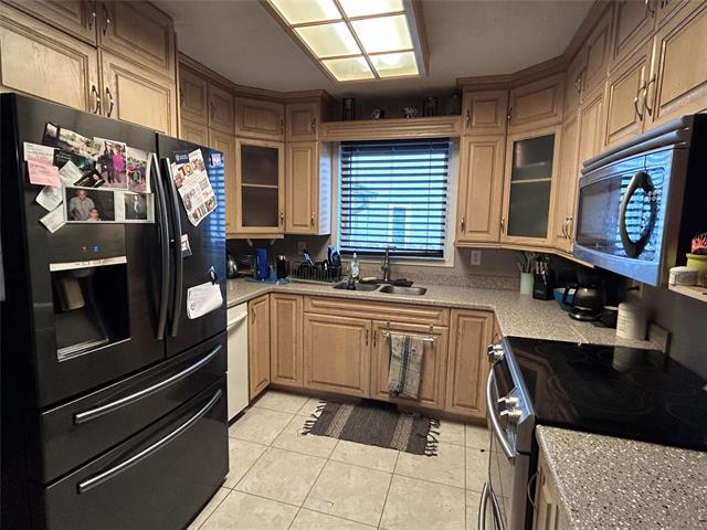 









55


Tiverton

BAY,
Winnipeg,




MB
R2N 2N4

