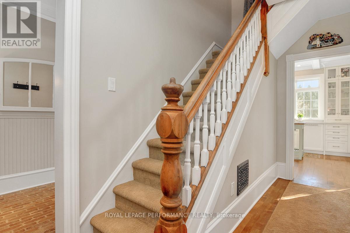 












93 CRAIG STREET

,
Russell,




Ontario
K4R1A2


