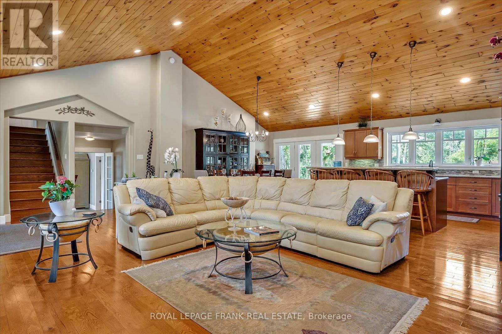 












1898 LAKEHURST ROAD

,
Trent Lakes,




Ontario
K0L1J0

