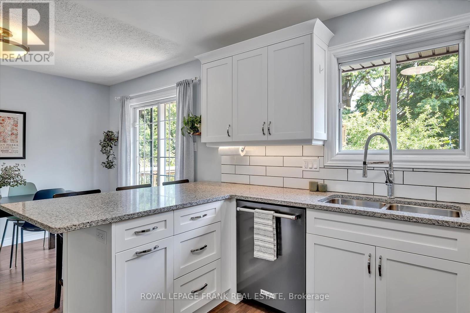 












1296 CARTIER BOULEVARD

,
Peterborough (Northcrest),




Ontario
K9H6S1

