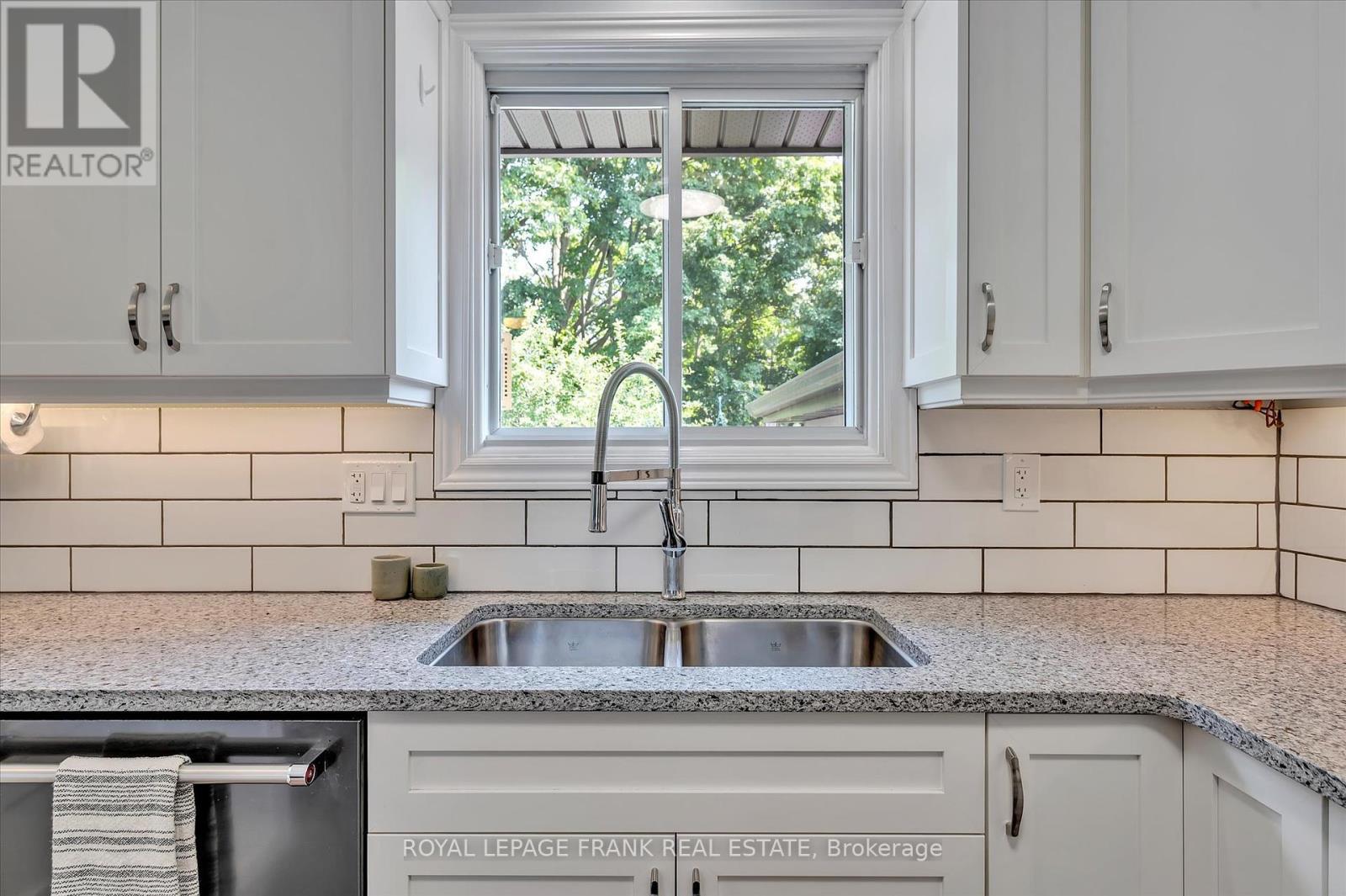 












1296 CARTIER BOULEVARD

,
Peterborough (Northcrest),




Ontario
K9H6S1

