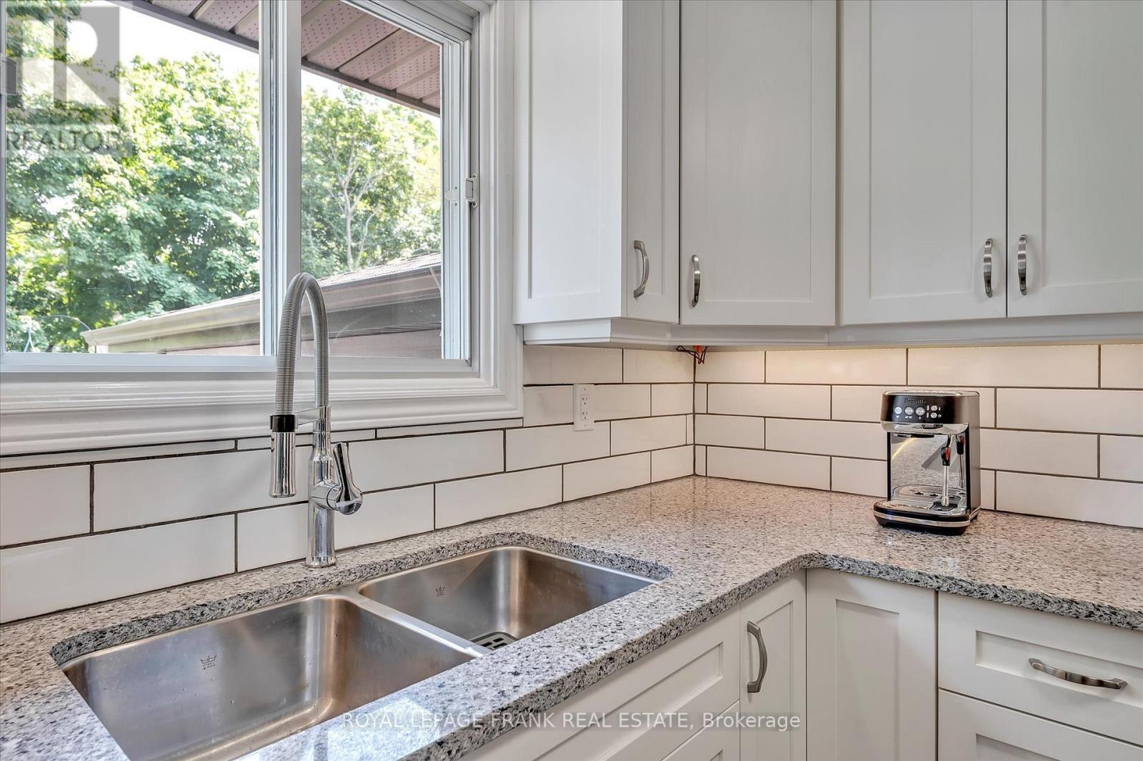 












1296 CARTIER BOULEVARD

,
Peterborough (Northcrest),




Ontario
K9H6S1


