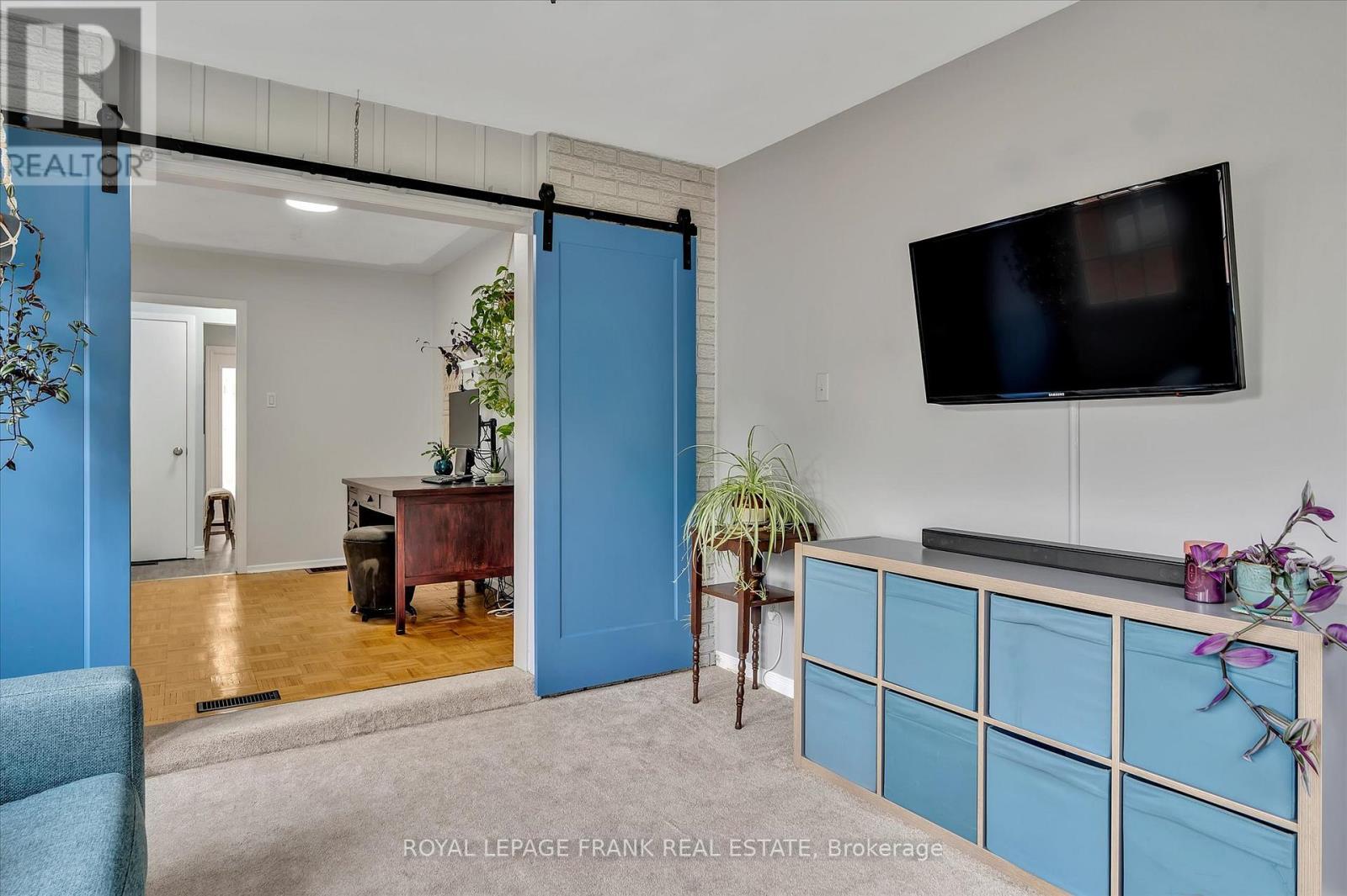 












1296 CARTIER BOULEVARD

,
Peterborough (Northcrest),




Ontario
K9H6S1

